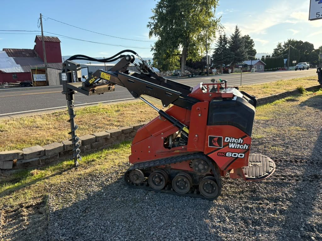 Left side of the ditch winch